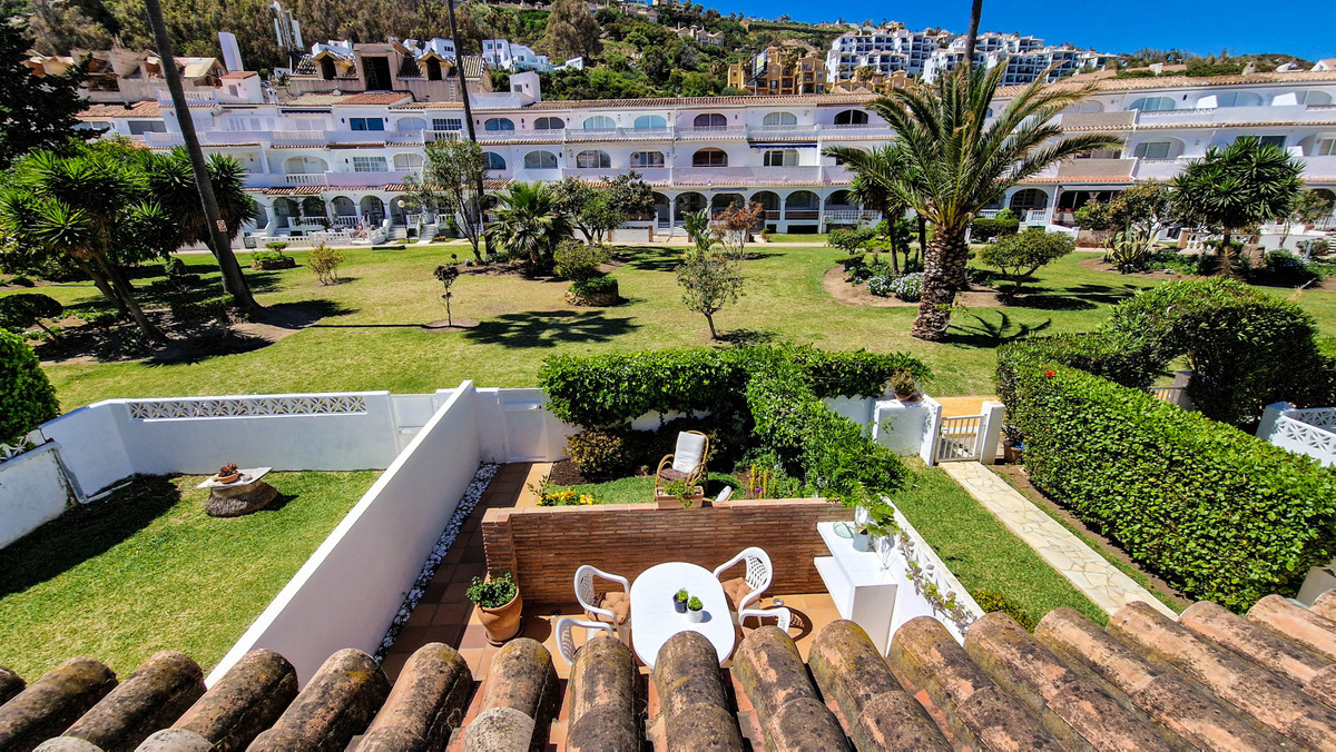 3c4834efb80e3c719aea2d5c5f6e08ad - 21