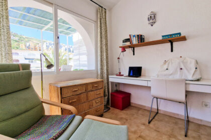 3c4834efb80e3c719aea2d5c5f6e08ad - 25