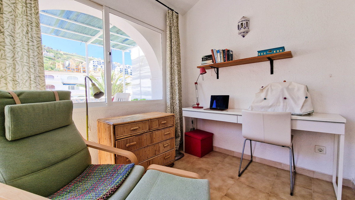 3c4834efb80e3c719aea2d5c5f6e08ad - 25