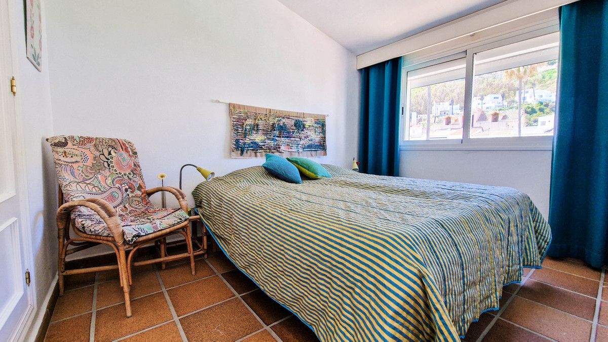 3c4834efb80e3c719aea2d5c5f6e08ad - 30