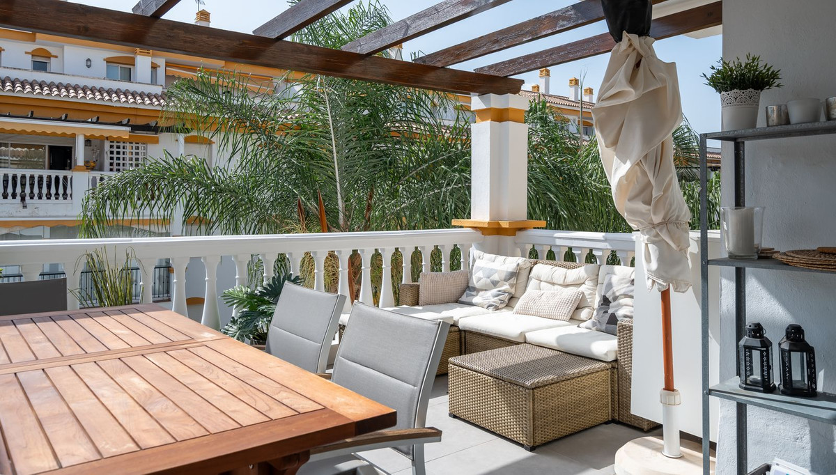 3d2fa4855d3323bd2f88415dc93c90d4 - 1