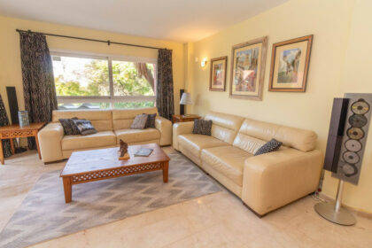 3d47c8a1cdae5b42e2064ec02a210675 - 11