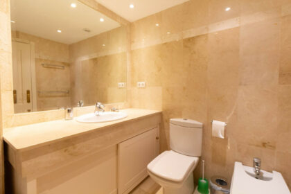 3d47c8a1cdae5b42e2064ec02a210675 - 18