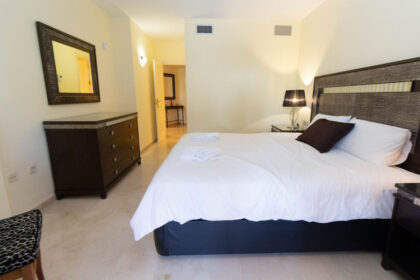 3d47c8a1cdae5b42e2064ec02a210675 - 19