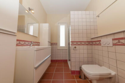 3db2645390c26a33bd710f59cfc7a479 - 11