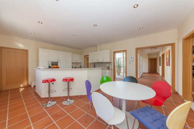 3db2645390c26a33bd710f59cfc7a479 - 12