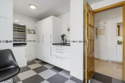 3df799c2eab45b9544448184d8158cda - 12