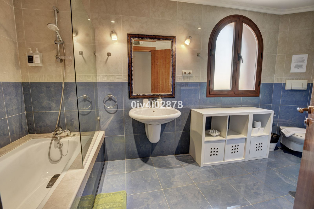 3e287d439085365d701295688ae3806c - 50