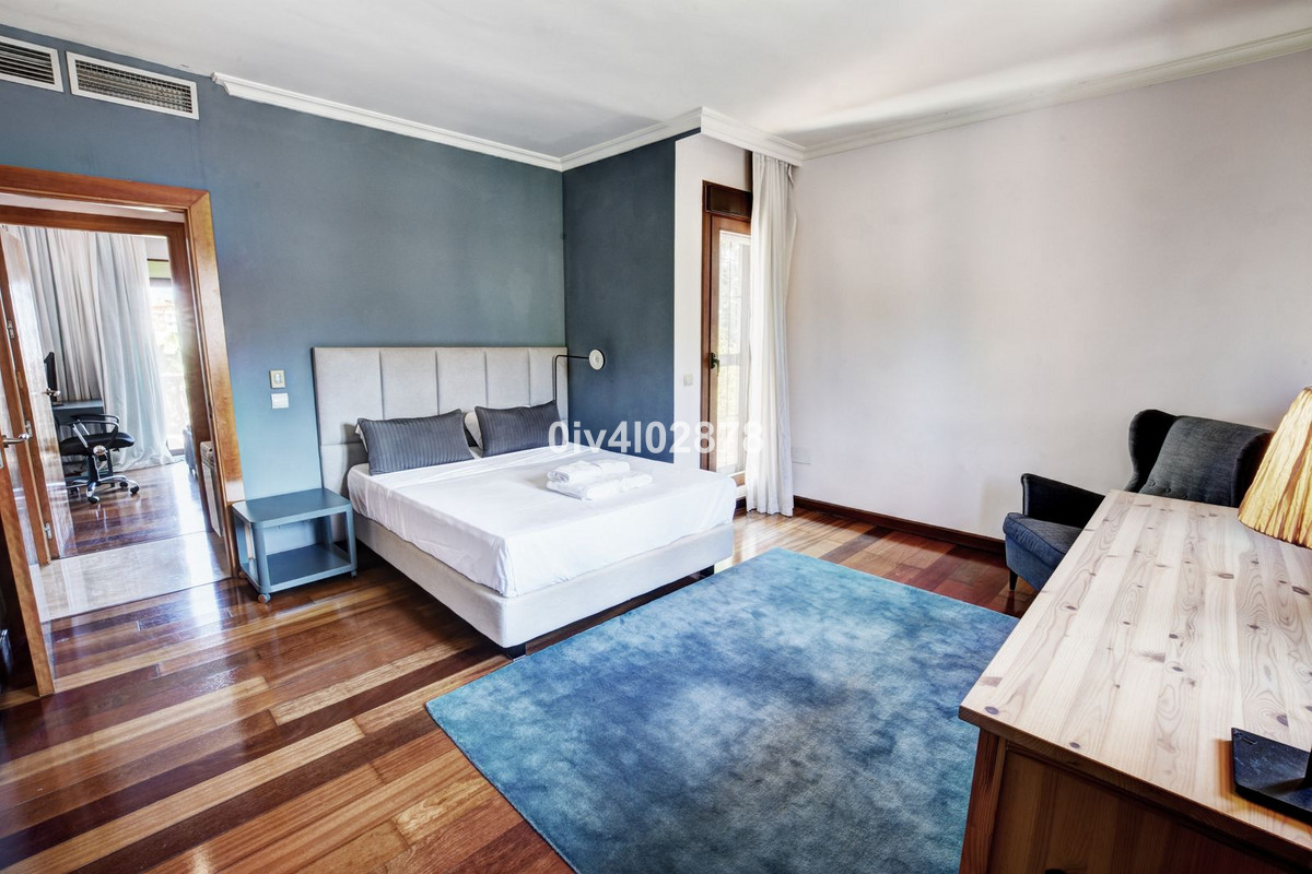 3e287d439085365d701295688ae3806c - 52