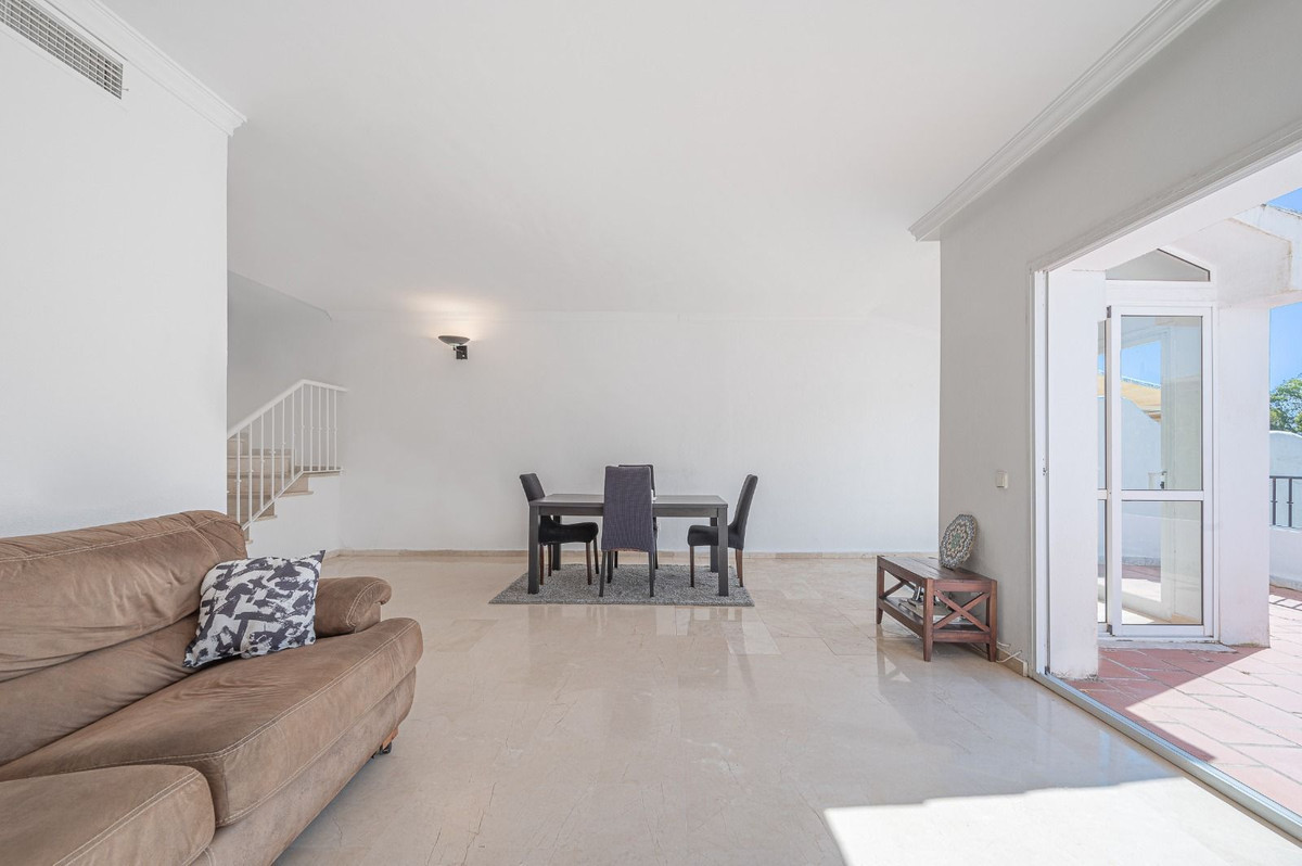 3e69ca4fcb1823a0d6ab46173354c683 - 14