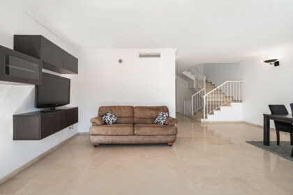 3e69ca4fcb1823a0d6ab46173354c683 - 6