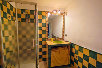 3f0af76dabaaf9444b41dfe5da04de2f - 25