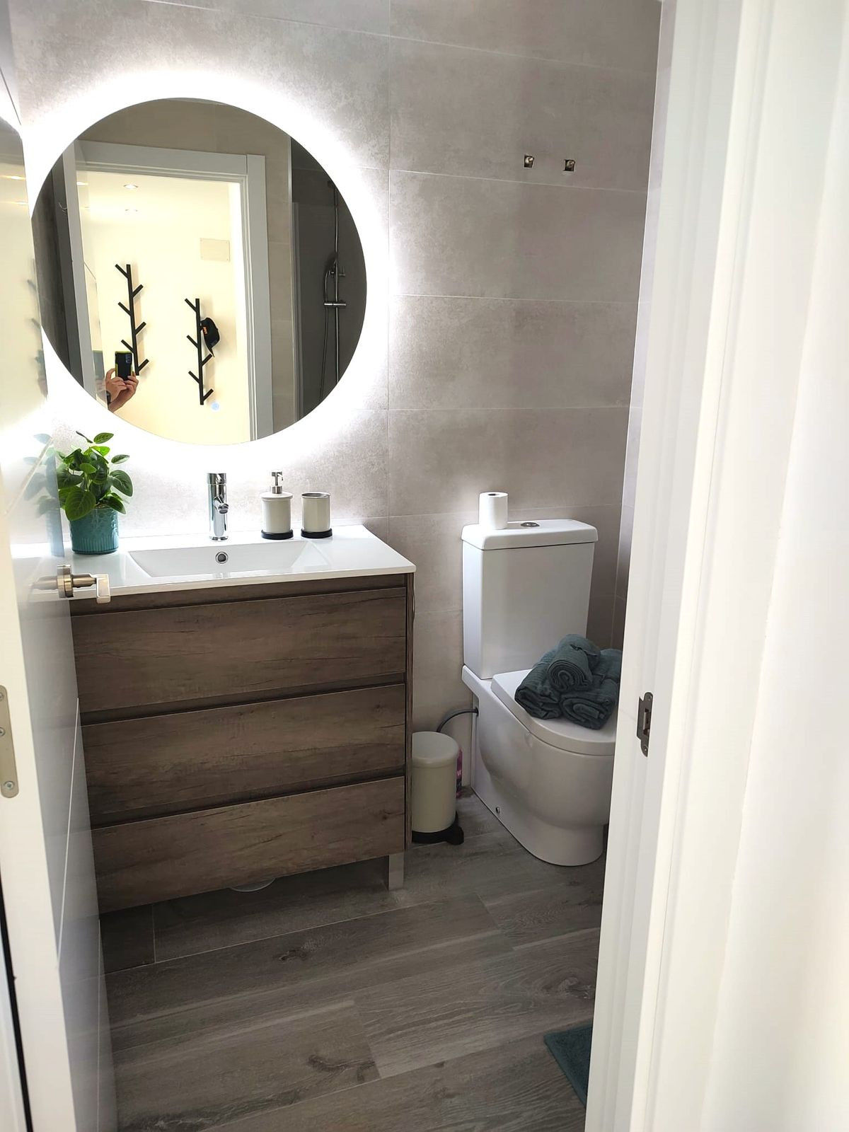 3f1f58df78c6b694b5c1d5b691383157 - 21