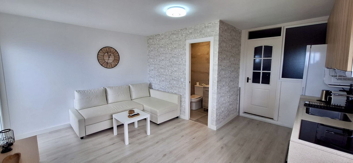 3f1f58df78c6b694b5c1d5b691383157 - 23