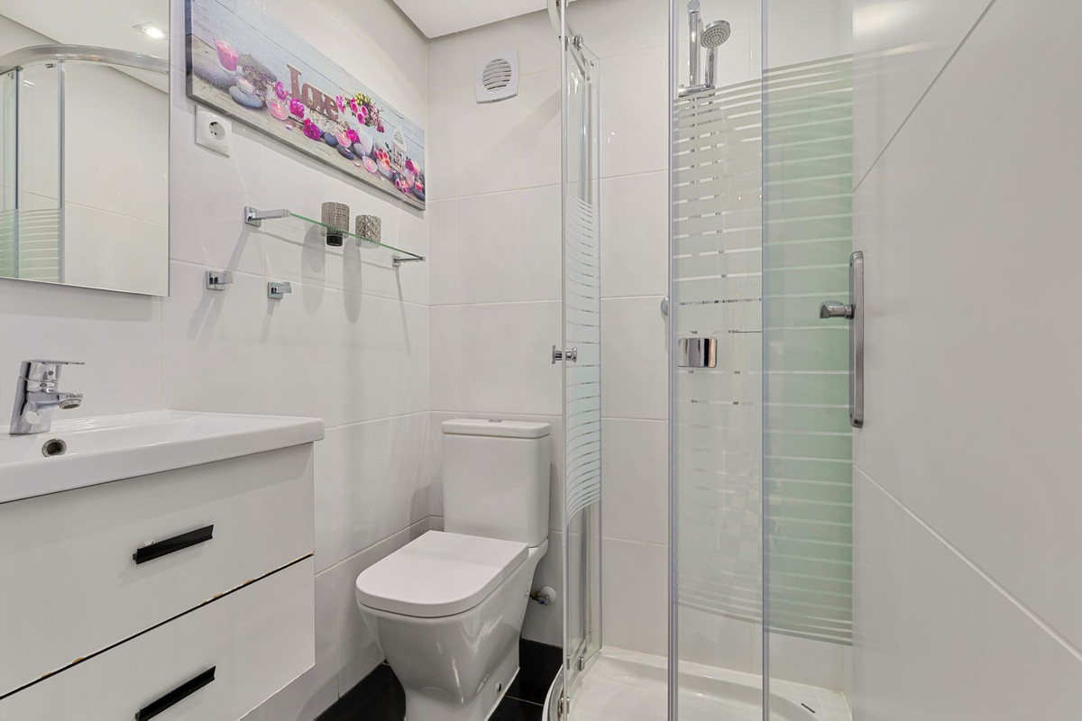 4016758e8456e02e9c5231dff0481bfc - 17