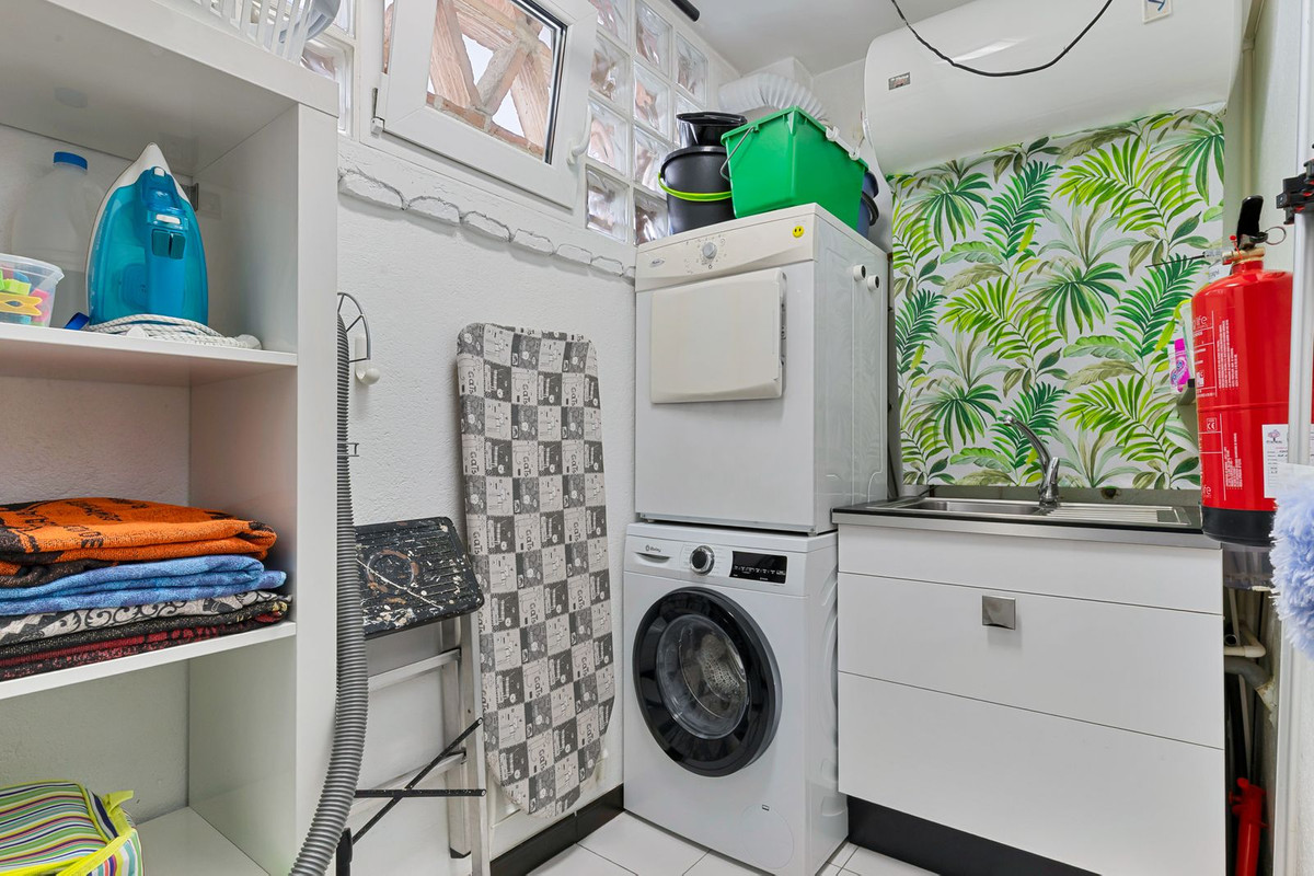 4016758e8456e02e9c5231dff0481bfc - 18