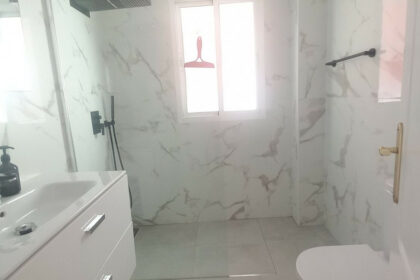 401941b2cb2870cb7a3bb6155b774de5 - 21