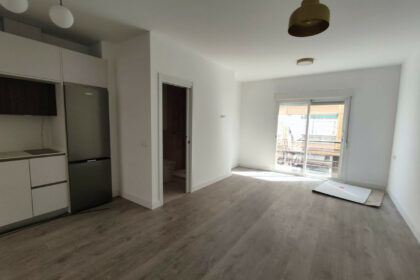 403e1c3b82a80b811bece053a4e78148 - 1