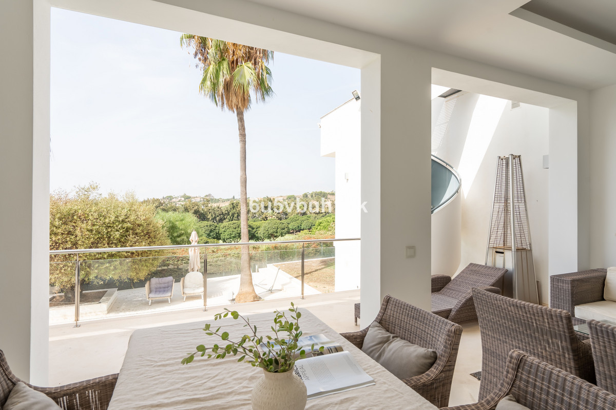 408588719fc1483de92de7017ba07756 - 27