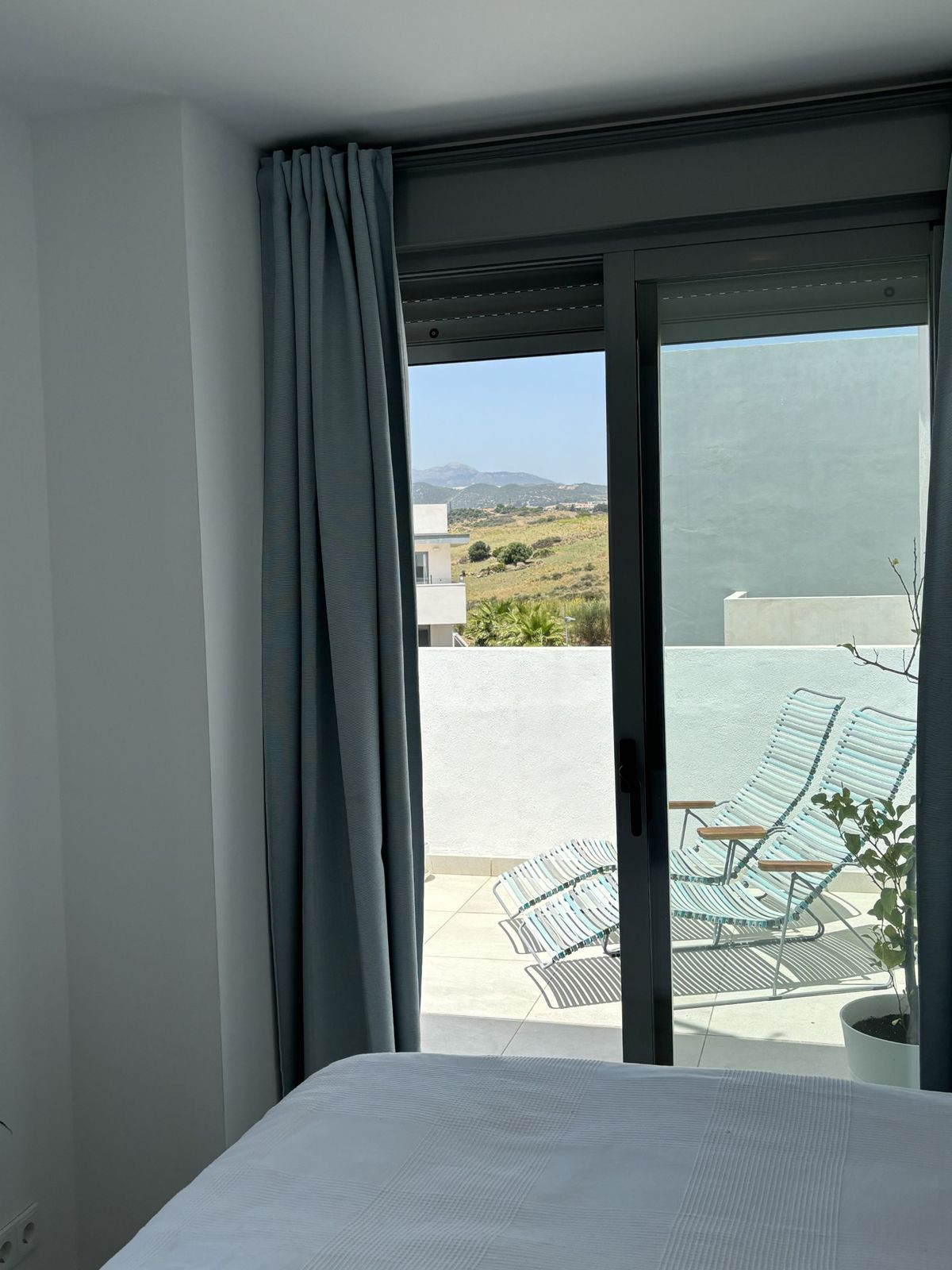 40886260417c04fb5e1b0560fb4c3bed - 27