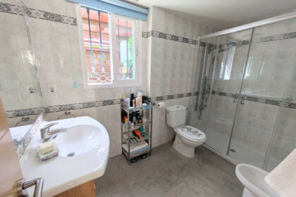 40e330f91bcc24f9e3d921f3f4446516 - 20