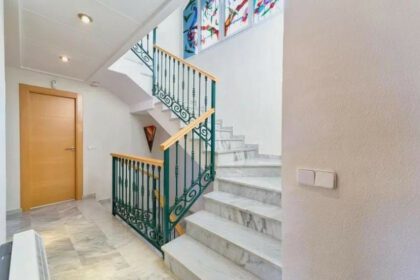 40e330f91bcc24f9e3d921f3f4446516 - 32