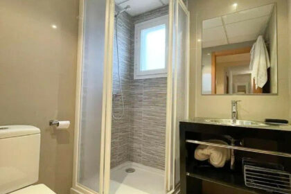 420988bf77abdb7b8b263fa971047c97 - 11