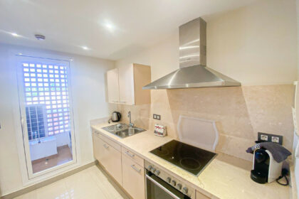 420988bf77abdb7b8b263fa971047c97 - 12