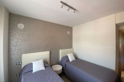 420988bf77abdb7b8b263fa971047c97 - 14