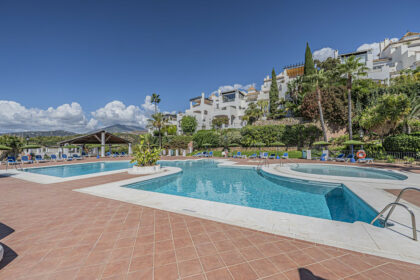 424e0177a0807084873ac23cd7ef9339 - 14