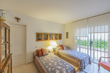 424e0177a0807084873ac23cd7ef9339 - 22