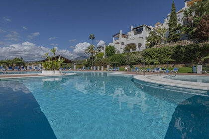 424e0177a0807084873ac23cd7ef9339 - 30