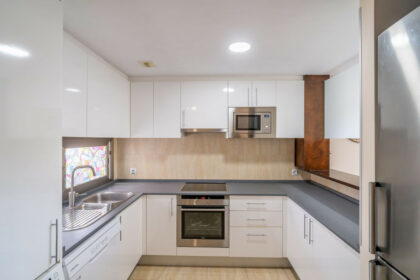 4379078f3647bc21583baee361d6dbdf - 10