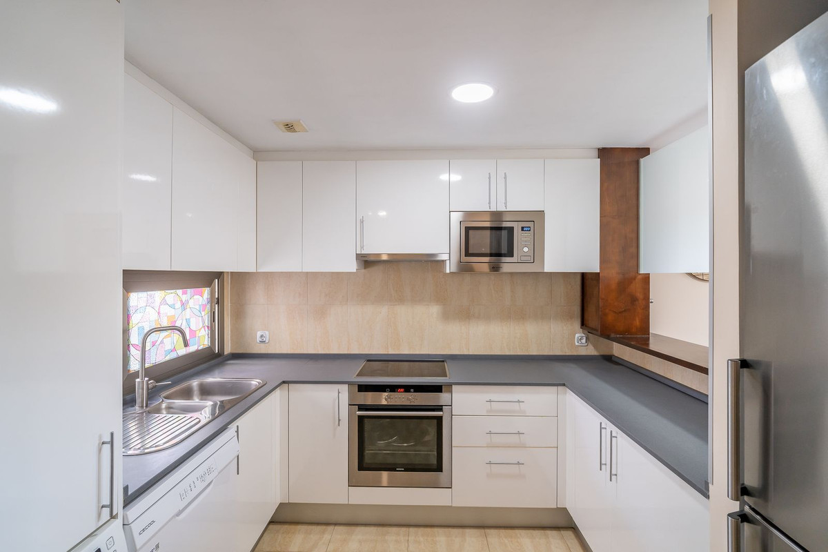 4379078f3647bc21583baee361d6dbdf - 10