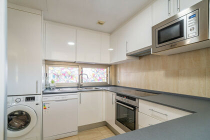 4379078f3647bc21583baee361d6dbdf - 11