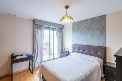 4379078f3647bc21583baee361d6dbdf - 13