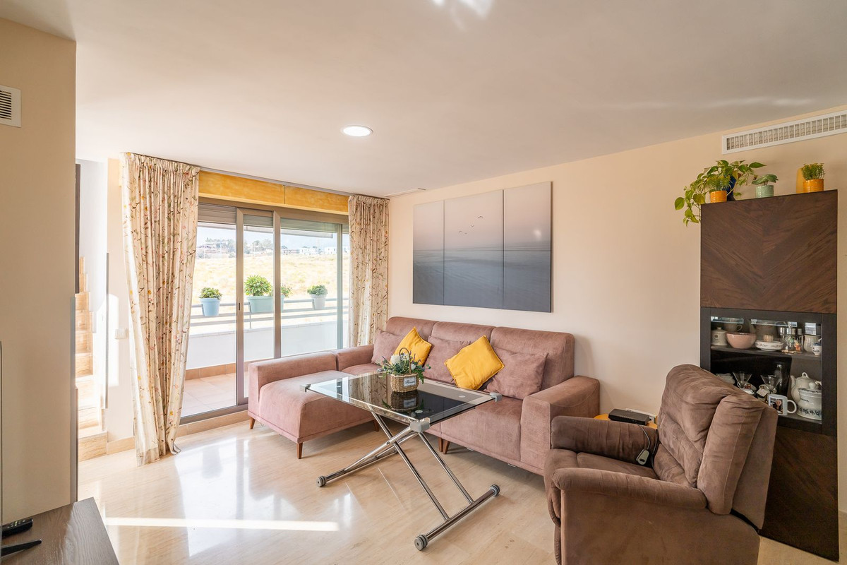 4379078f3647bc21583baee361d6dbdf - 2