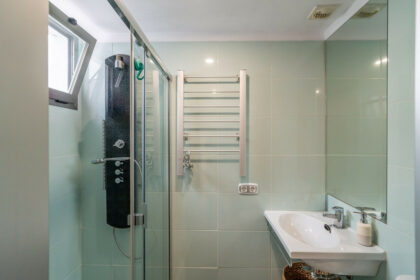 4379078f3647bc21583baee361d6dbdf - 20