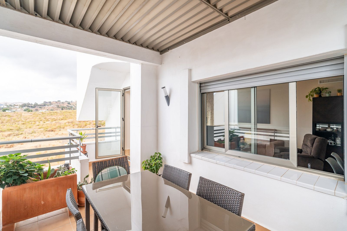 4379078f3647bc21583baee361d6dbdf - 23