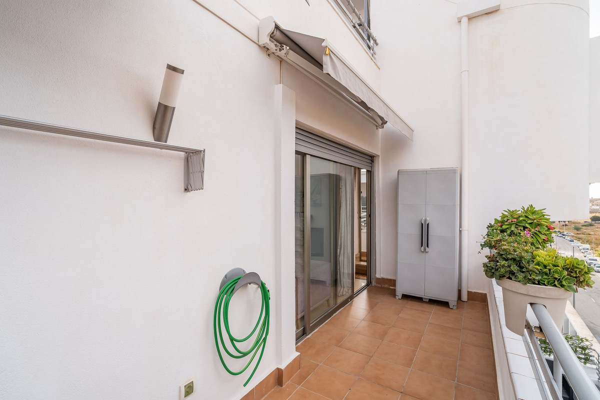 4379078f3647bc21583baee361d6dbdf - 28