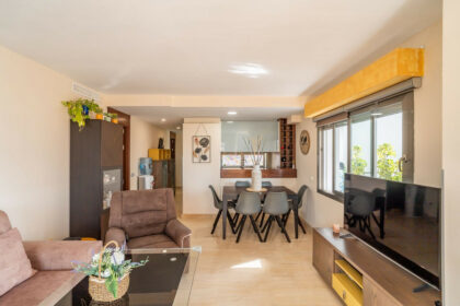 4379078f3647bc21583baee361d6dbdf - 3