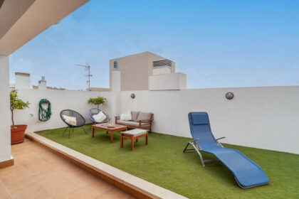 4379078f3647bc21583baee361d6dbdf - 32