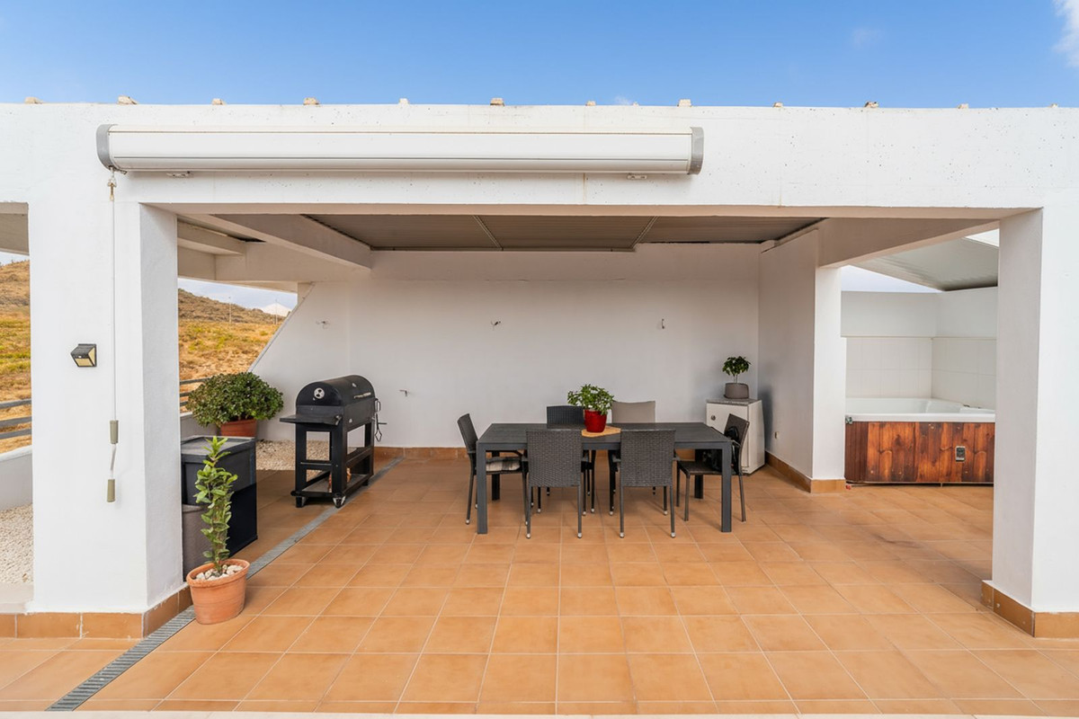 4379078f3647bc21583baee361d6dbdf - 38