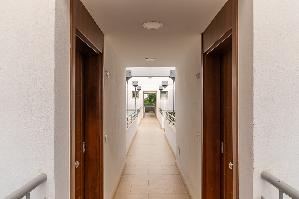 4379078f3647bc21583baee361d6dbdf - 43