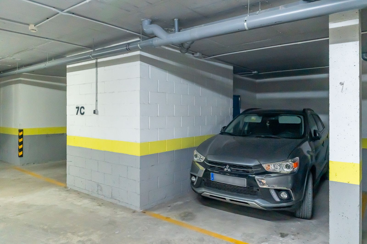 4379078f3647bc21583baee361d6dbdf - 46