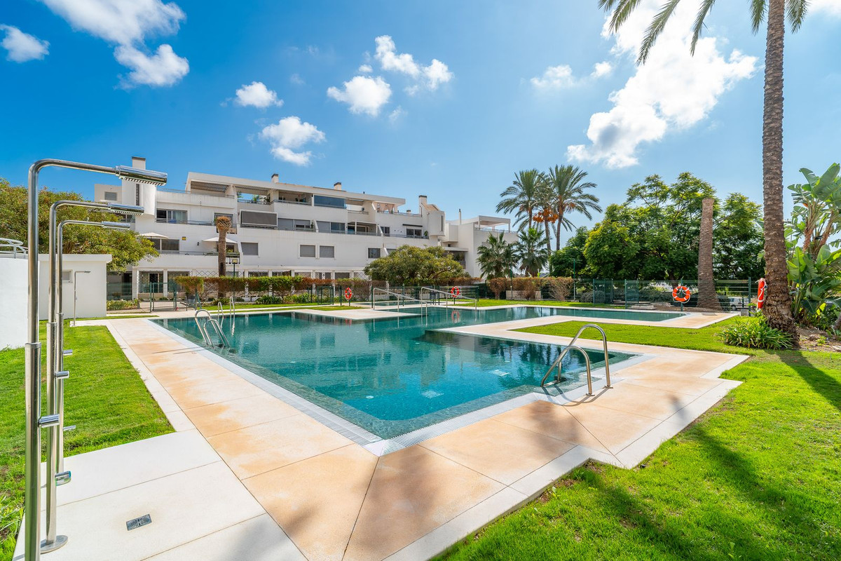 4379078f3647bc21583baee361d6dbdf - 65