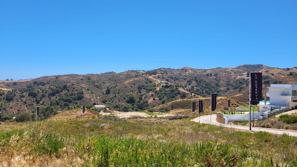 43d562aa58d44c9e7cb22485e4b6a388 - 1