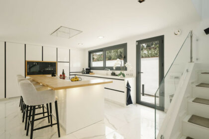 4469de83390484bb6f3a9ad447becb56 - 30