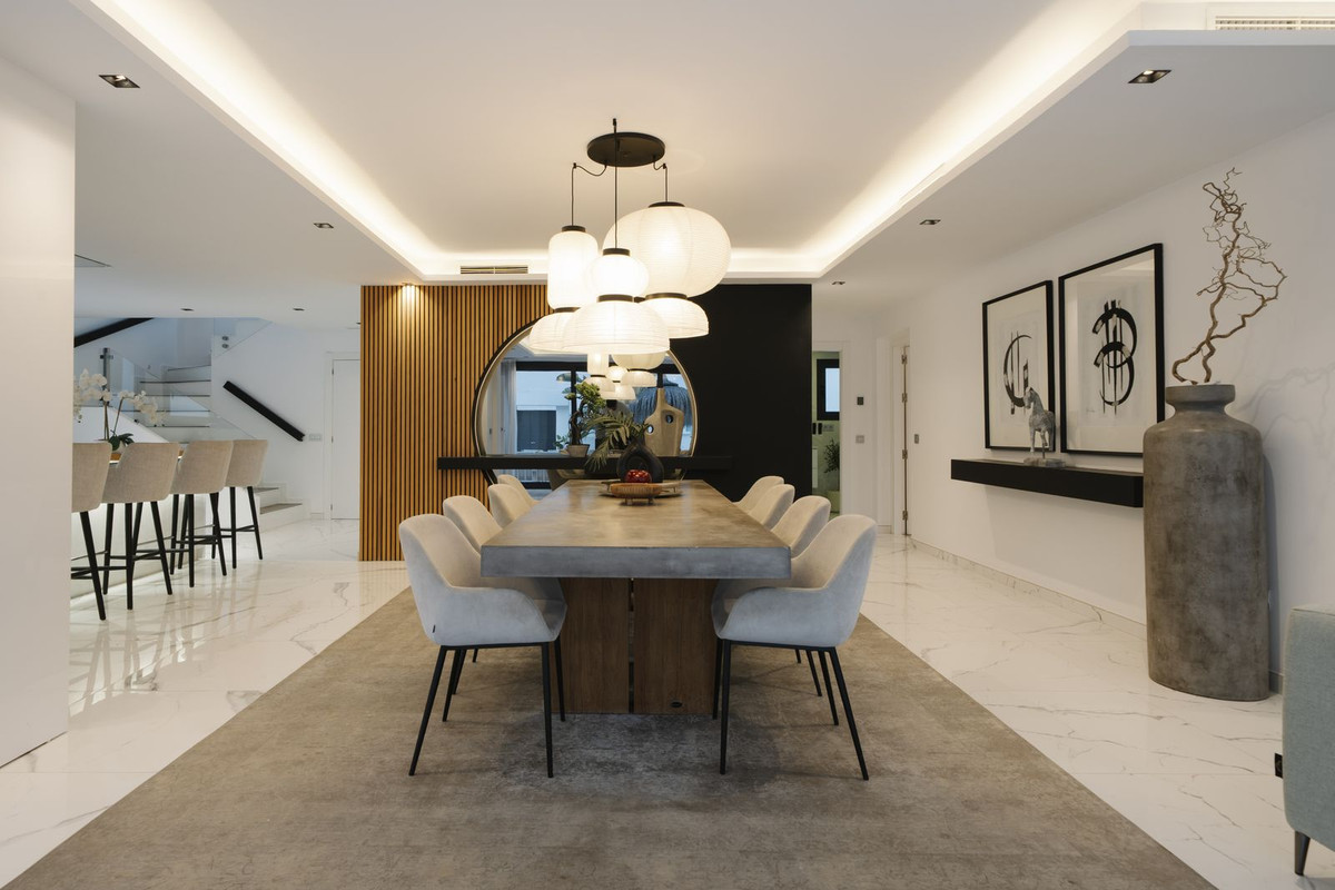 4469de83390484bb6f3a9ad447becb56 - 36