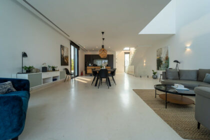 45aebc1e59895d6d71bde6fbd6d3d2f4 - 25